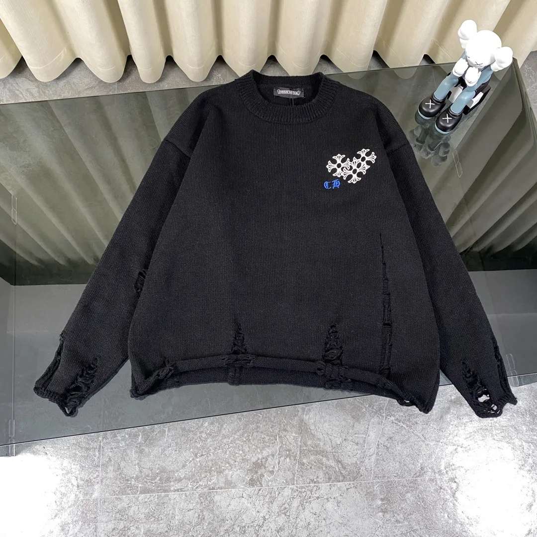 P240 Chrome Hearts CH Chrome Hearts Embroidered Disk Sanskrit Cross Hole Knitted Sweater Pullover. It’s a very popular style. It’s the same style for men and women. It’s matched with black and white. It looks great in real life. It looks good on the upper body. It looks good in daily wear. It’s even better when taking photos. It’s hard not to buy it. Buy it for me!!! Believe me, no one can refuse such a machine-length Chrome Hearts jacket. The version has been expanded based on the old version. The upper body is loose and stylish, and the hem is expanded to a casual design. Fat people look extremely slim, thin people have limited height and high-end. Ten thousand yuan ZP printing, 1:1 perfect restoration, looks good when worn alone or stacked, can be easily controlled by both men and women. If you care more about quality, you must also respect the price. It is completely different from the thin see-through bottoms and junk products on the market that pill when worn. If the style makes you shine at a glance, then quality is what you should pay more attention to. Compared with price, we focus on quality. Customers who have received my products all know it. ️️️ Sweaters on the market are generally made of bract core yarn. We use modal. The advantages over core-spun yarn are very intuitive: high cost, high price, high density, relatively expensive for developers, and let us make a lot less money. In addition, it is delicate, has no scum on the upper body, resists pilling, and is high-end. We are conscientious sellers and do not use core-spun yarn. Apart from being cheap, core-spun yarn is really useless. It shrinks, pills, hooks, and makes people pierced. He is proficient in everything. It is 2024. Who doesn’t want to look decent when they go out? Quality determines the upper body effect. No matter how bad the quality, the best style is still the temperament of the urban-rural fringe. We only do long-term business. Quality determines character. Take it back and wear it with confidence and wash it. The quality of the pattern will definitely make your eyes shine. We only make the right version of high quality. We make high-end hard goods. Reject junk goods and reject fast food. Conscientious quality and conscientious price. You deserve it!  Color: Black Beige Gray Size: S M L